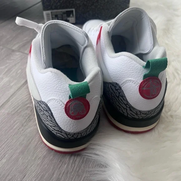 Men’s Jordan Spizike Low - Picture 5 of 16